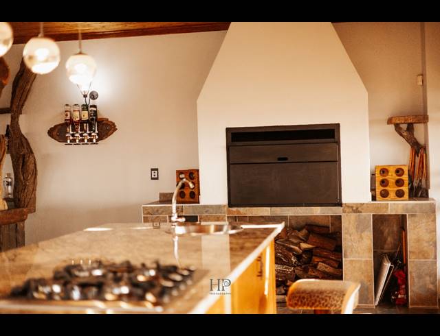 7 BEDROOM LODGE FOR SALE IN WATERKLOOF AH